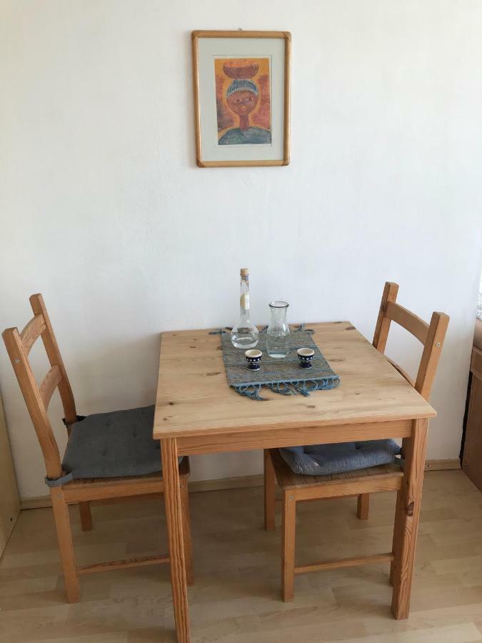 Ferienwohnung Cosy Flora Nest Prag Exterior foto